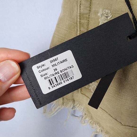NWT One Teaspoon for Free People Militaire Bonitas Distressed Shorts | Womens 26 - Picture 9 of 12